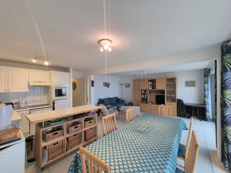 Appartement Moderne 6 pers. Face Mer avec Parking et Balcon - Photo 1