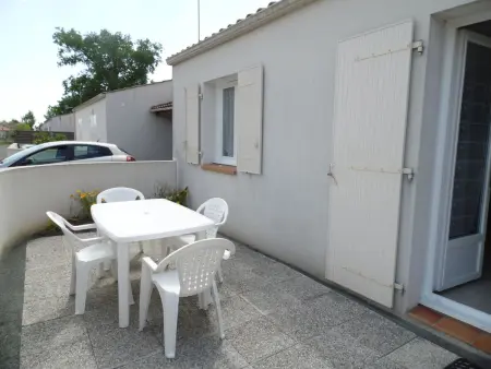 Maisonnette de plain-pied proche plage avec parking à L'Aiguillon-sur-Mer - Photo 1