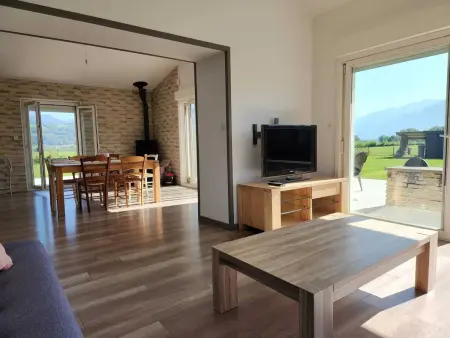 Spacieuse maison de vacances avec piscine à Arenthon - Photo 4