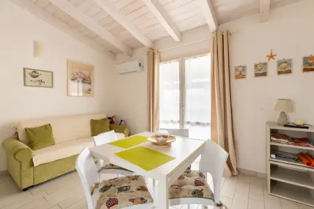 ATTICO BADESI CON PISCINA, Grenier avec terrasse et piscine en copropriété - Photo 9