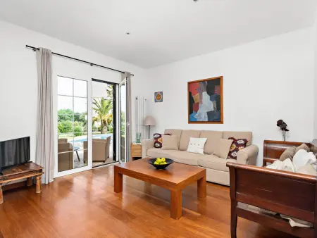 Spacieuse villa pour 8 personnes avec piscine privée et vue jardin à Es Castell - Photo 10
