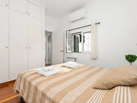 Spacieuse villa pour 8 personnes avec piscine privée et vue jardin à Es Castell - Photo 24