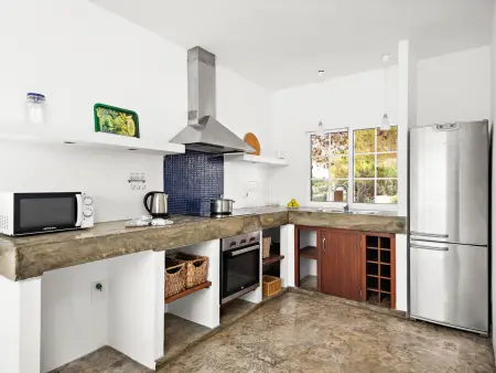 Spacieuse villa pour 8 personnes avec piscine privée et vue jardin à Es Castell - Photo 32
