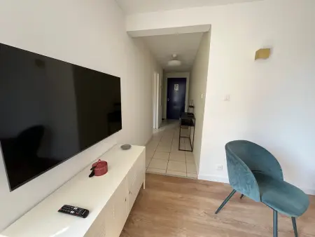 T3 Confortable à La Roche-Posay avec Balcon et Wifi - Photo 3