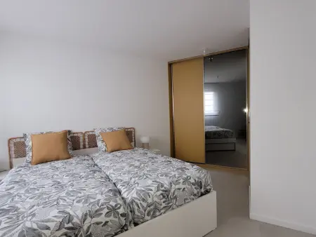 Appartement Neuf 2 Chambres avec Terrasse et Parking à La Palmyre - Photo 9