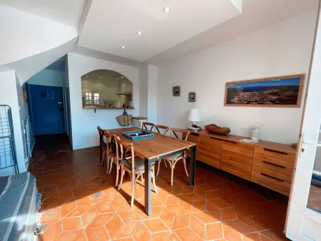 Maison rénovée climatisée avec Wi-Fi et double terrasse - Photo 3