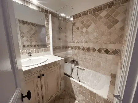 Maison rénovée climatisée avec Wi-Fi et double terrasse - Photo 9