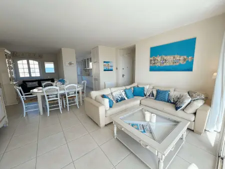 Appartement spacieux avec balcon et accès plage à Port Grimaud - Photo 2