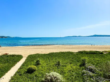 Appartement spacieux avec balcon et accès plage à Port Grimaud - Photo 8