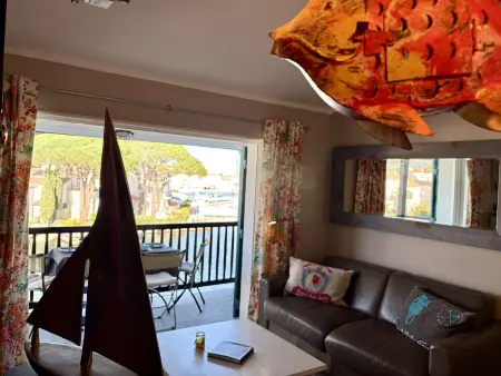 Appartement rénové avec Internet, 2 chambres, parking à Port Grimaud - Photo 10