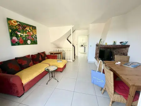 Charmant Duplex à Port Grimaud avec Balcons et Parking - Photo 4