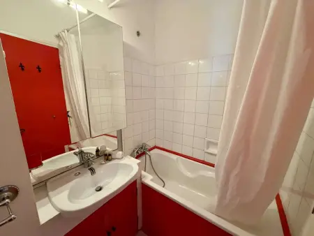 Charmant Duplex à Port Grimaud avec Balcons et Parking - Photo 19