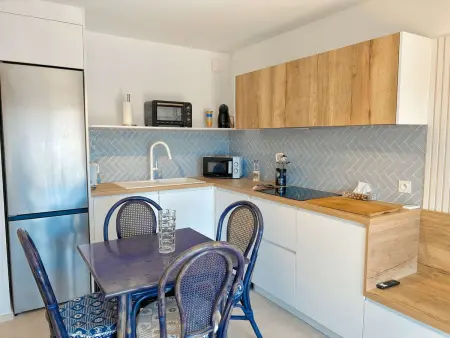 Appartement rénové avec terrasse et climatisation à Port Grimaud - Photo 3