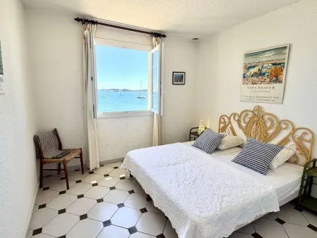 Appartement 4 pièces avec balcon et vue mer, wifi et parking - Photo 6