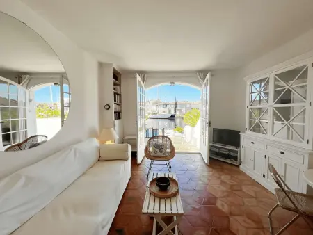 Maison rénovée Port Grimaud - Clim - WIFI - Parking - Amarrage - Photo 2