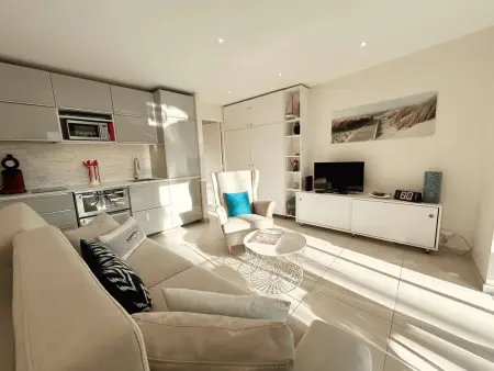 Appartement moderne climatisé avec terrasse à Port Grimaud - Photo 3