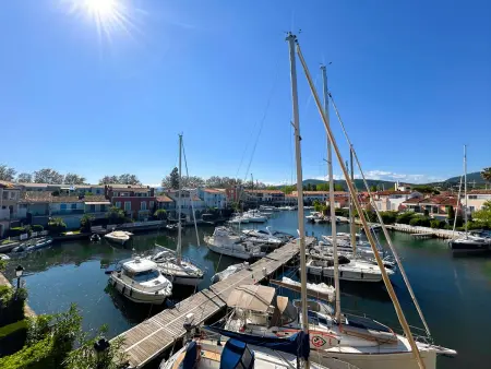 Appartement lumineux à Port Grimaud - WIFI & Parking - Photo 1