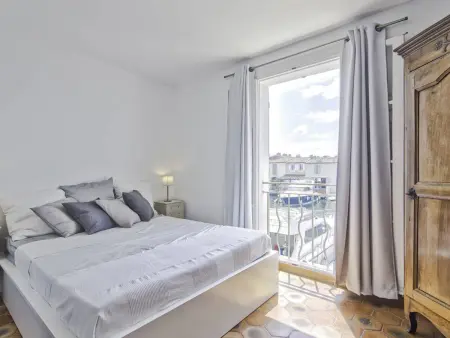 Maison moderne 4 ch climatisée avec Wi-Fi à Port Grimaud - Photo 17