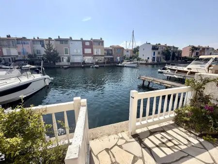 Maison avec clim et Wi-Fi, amarrage privé proche plage - Photo 3