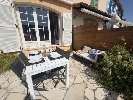 Maison avec clim et Wi-Fi, amarrage privé proche plage - Photo 4