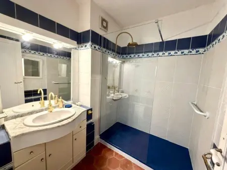 Appartement 3 chambres avec vue sur mer, accès plage, parking, à Port Grimaud - Photo 9