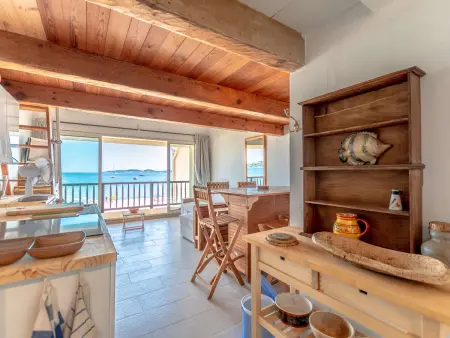Studio lumineux avec climatisation et parking à Port Grimaud - Photo 1