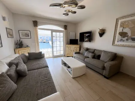 Maison rénovée 4 chambres - Climatisation - Port Grimaud - Photo 3
