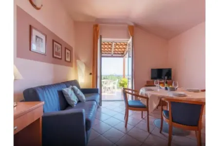 Residence Loano - TWO-ROOM APARTMENT 4 PAX BALCONY B4B, Wohnung à Loano à Strandnähe - Photo 8