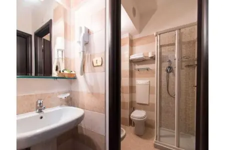 Residence Loano - TWO-ROOM APARTMENT 4 PAX BALCONY B4B, Wohnung à Loano à Strandnähe - Photo 16