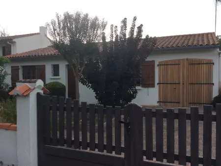 Maison rénovée pour 8 personnes à 800m de la plage avec parking - Photo 15