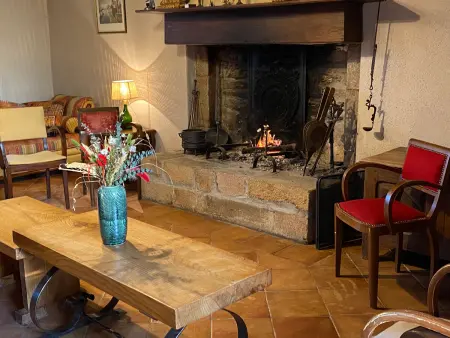 Grande Maison avec Piscine Chauffée à Bois Bertrand - Photo 34