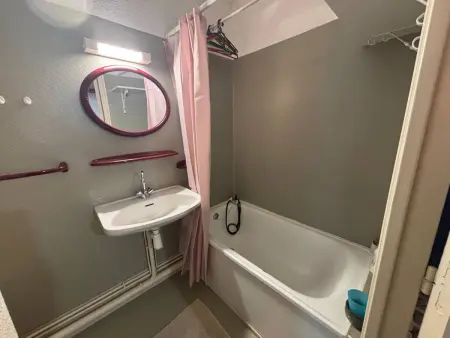 Appartement T2 Cabine aux Angles, proche commodités - Photo 6