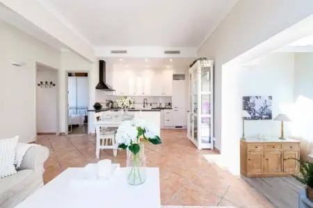 Résidence Villa 140m&sup2; Piscine - Proche Cannes, Villa au Cannet avec piscine chauffée - Photo 13