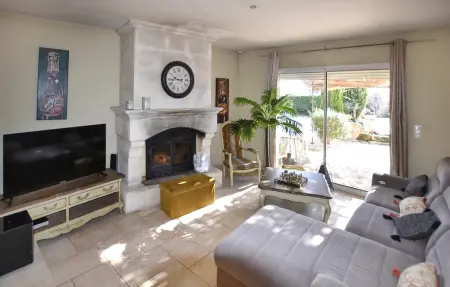 Maison avec piscine privée, Maison 6 personnes à Entraigues Sur La Sorg - Photo 2