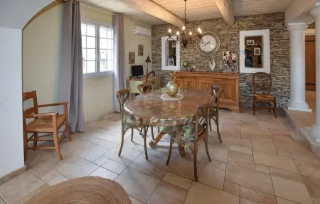 Maison avec piscine privée, Maison 6 personnes à Entraigues Sur La Sorg - Photo 3
