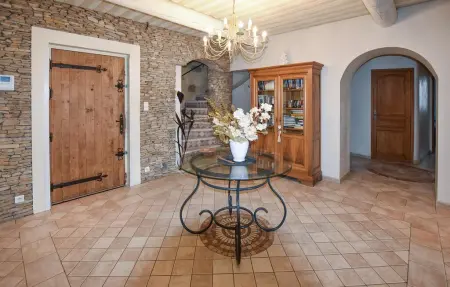 Maison avec piscine privée, Maison 6 personnes à Entraigues Sur La Sorg - Photo 11