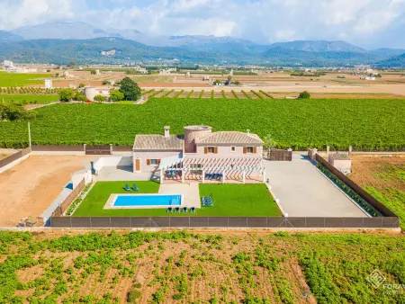 Villa tranquille avec piscine et jardin à Sa Pobla - Photo 3