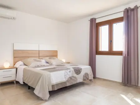 Villa tranquille avec piscine et jardin à Sa Pobla - Photo 4