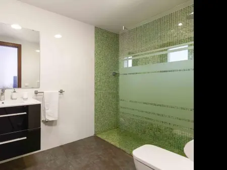 Villa méditerranéenne lumineuse avec confort moderne - Photo 24