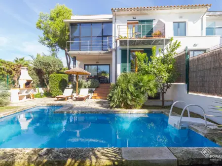 Maison moderne avec piscine et jardin proche plage - Photo 12