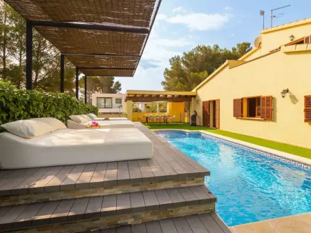Magnifique villa avec piscine privée et climatisation à Son Serra de Marina - Photo 2
