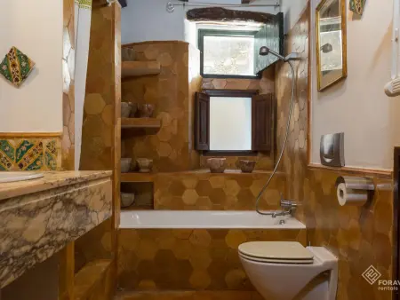 Maison Majorquine Rénovée avec Confort Moderne à Valldemossa - Photo 11