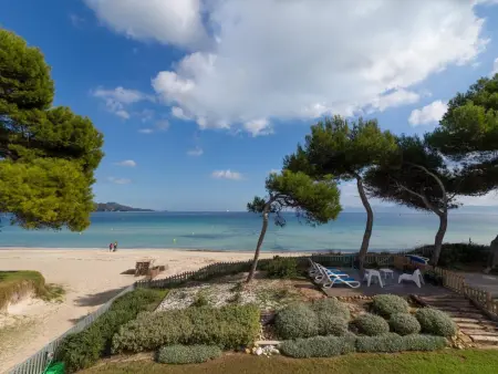 Villa neuve avec jardin et accès direct à la plage - Photo 2