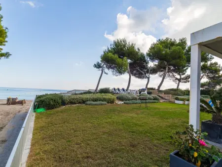 Villa neuve avec jardin et accès direct à la plage - Photo 14