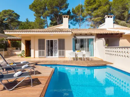 Chalet moderne à Can Picafort avec piscine et Wi-Fi, proche plage - Photo 1