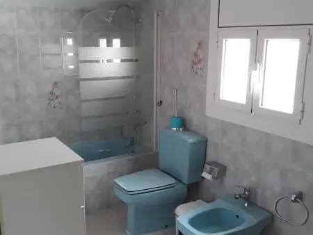 Grande maison familiale avec piscine, à 600m de la plage - Photo 14