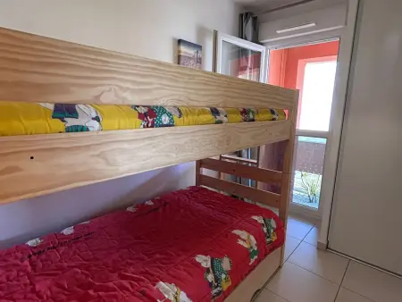 Bel Appart Climatisé à Mèze avec Parking, Appartement 5 personnes à Mèze - Photo 11