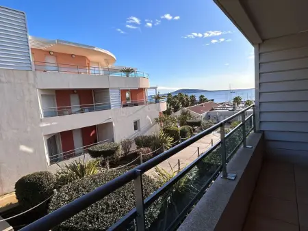Bel Appart Climatisé à Mèze avec Parking, Appartement 5 personnes à Mèze - Photo 16