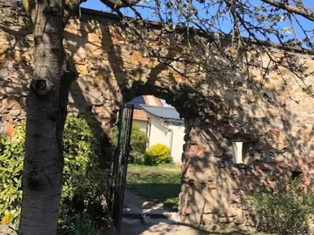 Gîte Confortable pour 4 Pers. avec Piscine et Terrasse - Photo 3