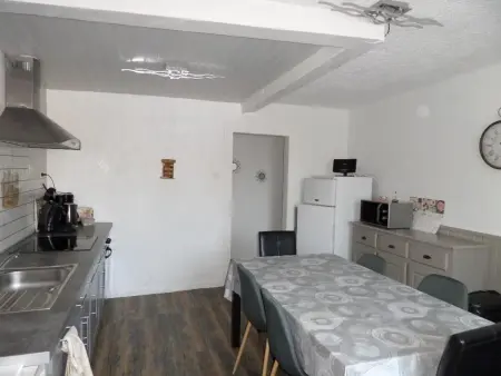 Gîte Confortable pour 4 Pers. avec Piscine et Terrasse - Photo 6